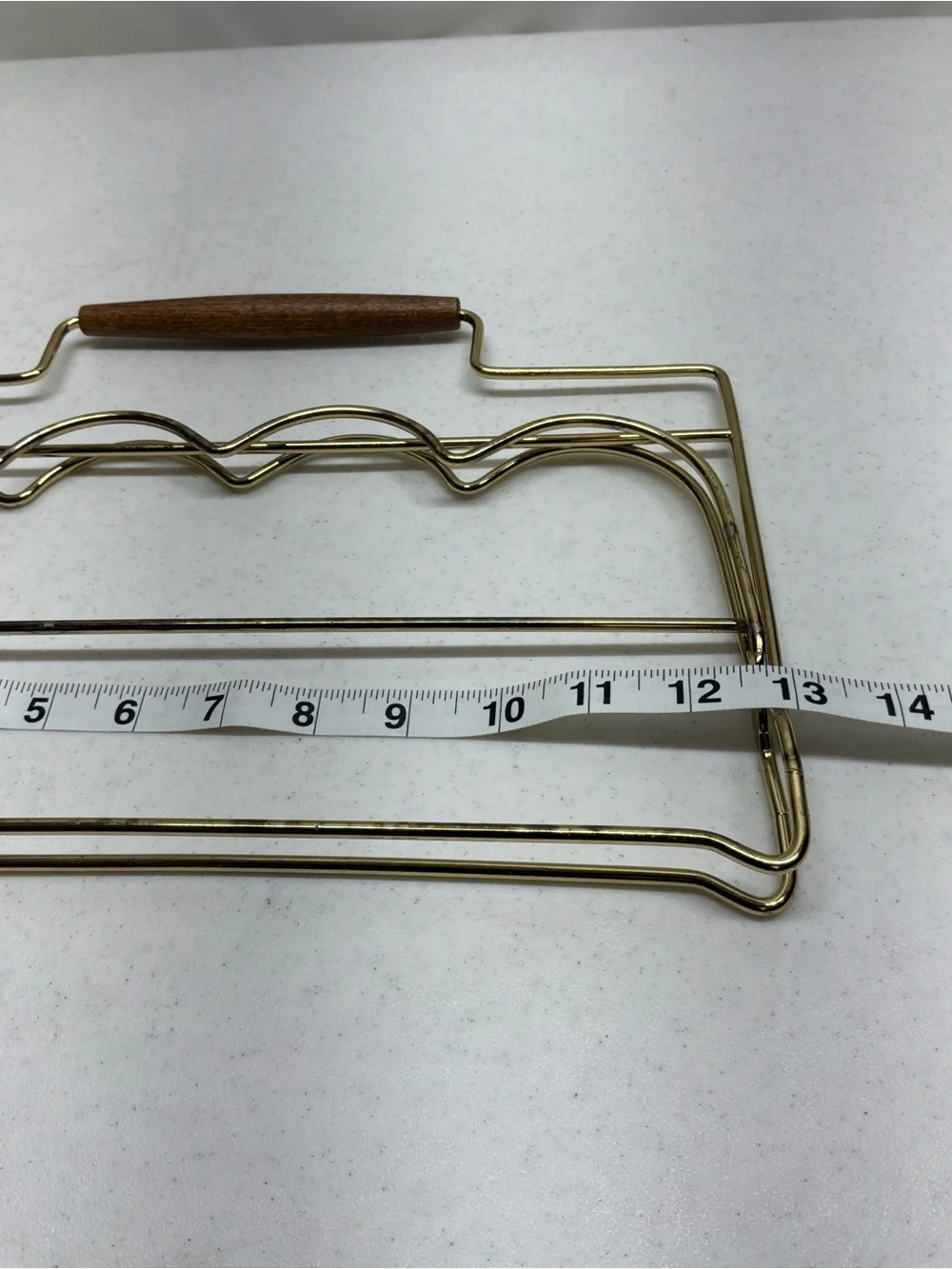Vintage Mid-century Modern Gold Metal  8 Glass Holder Caddy Wooden Handle